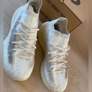 2020
Yeezy Boost 380 'Calcite Glow'